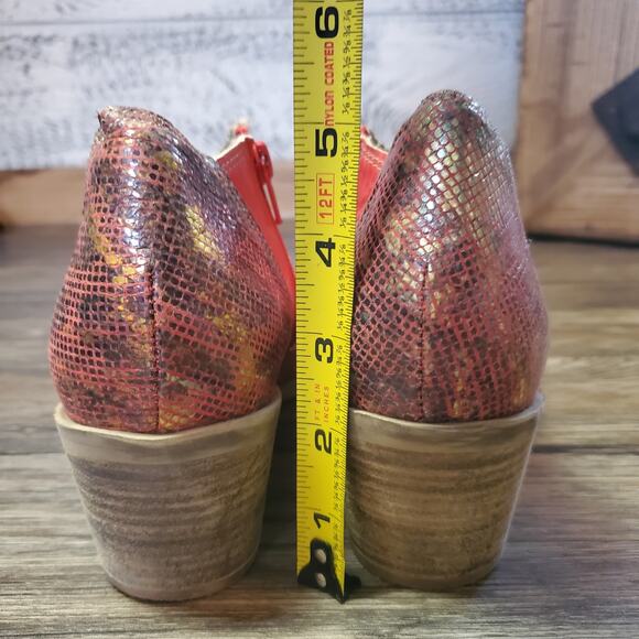 Casta Red Orange Leather Cutout Ankle Booties EUC Modern Boho Edgy Minimalist - Picture 5 of 13